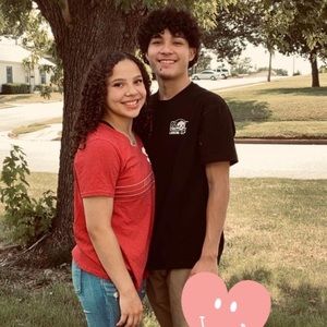 Meet your Posher, Mia